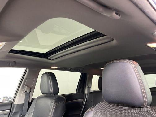 Shoreline Blue Pearl 2017 Toyota Highlander Limited