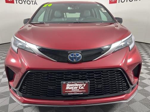 2024 Toyota Sienna XSE 7 Passenger