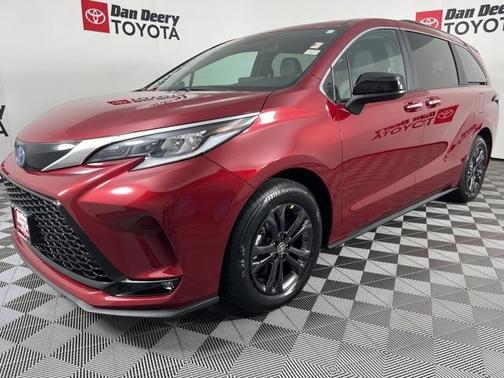 2024 Toyota Sienna XSE 7 Passenger