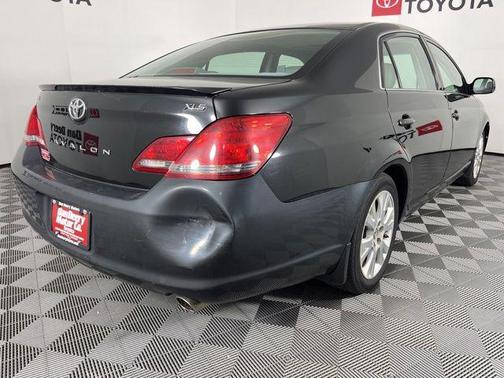 Black 2008 Toyota Avalon XLS