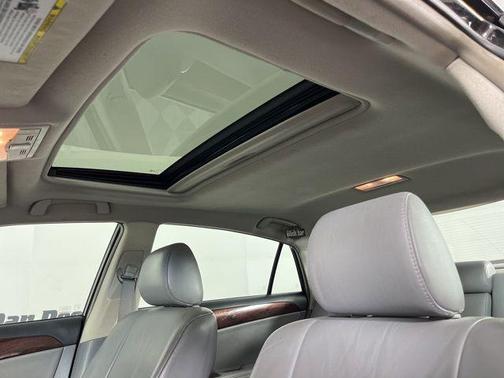 Black 2008 Toyota Avalon XLS