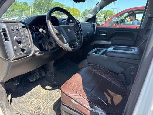 White Diamond Tricoat 2015 Chevrolet Silverado 1500 2LT