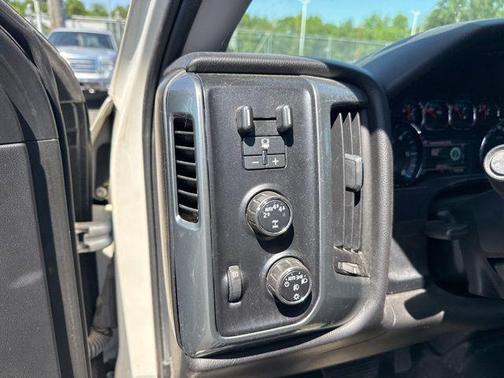 White Diamond Tricoat 2015 Chevrolet Silverado 1500 2LT