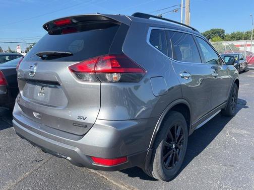 2018 Nissan Rogue SV