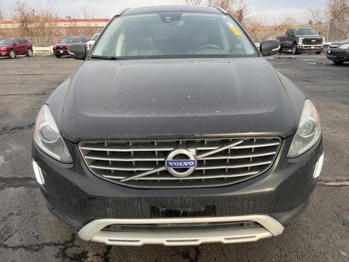 2017 Volvo XC60 T5 Dynamic