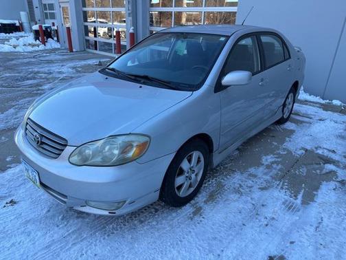 2004 Toyota Corolla S