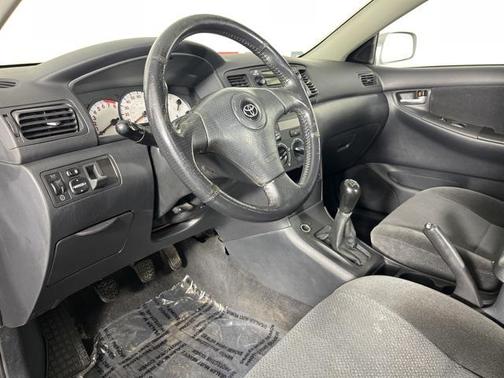 2004 Toyota Corolla S