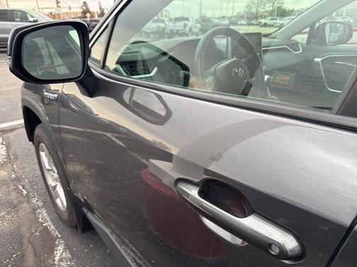 2020 Toyota RAV4 Hybrid XLE