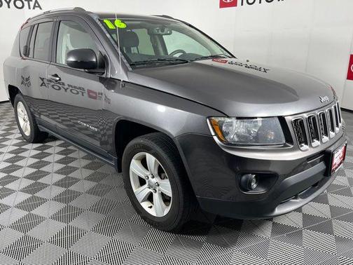 Granite Crystal Metallic Clearcoat 2016 Jeep Compass Sport