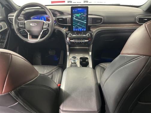 2021 Ford Explorer Platinum