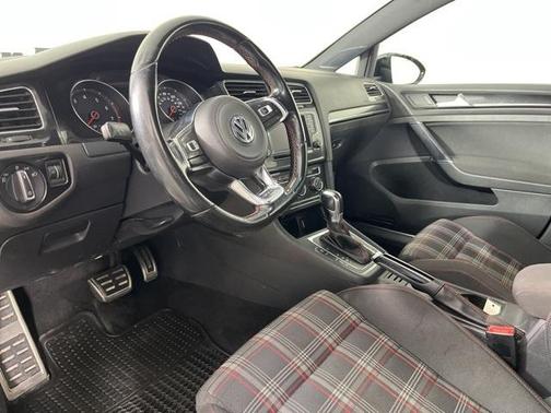2015 Volkswagen Golf GTI S
