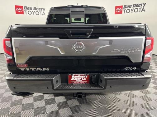 2024 Nissan Titan Platinum Reserve