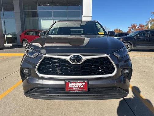 2024 Toyota Highlander XLE