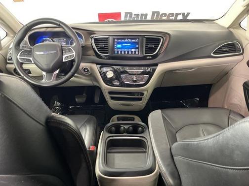 2018 Chrysler Pacifica Touring-L