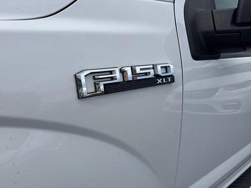 Oxford White 2017 Ford F-150 XLT