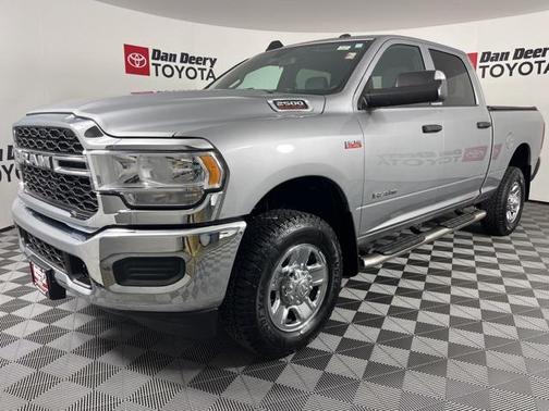 2021 RAM 2500 Tradesman Crew Cab 4x4 6'4' Box