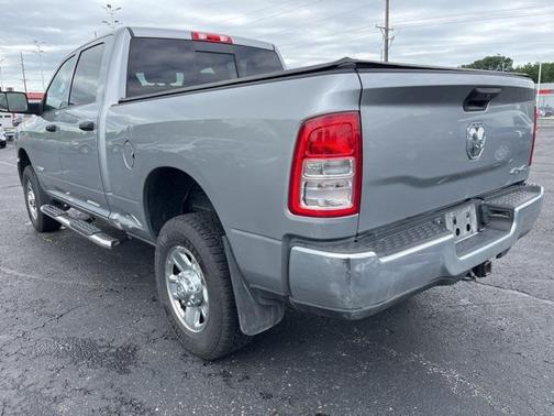 2021 RAM 2500 Tradesman Crew Cab 4x4 6'4' Box