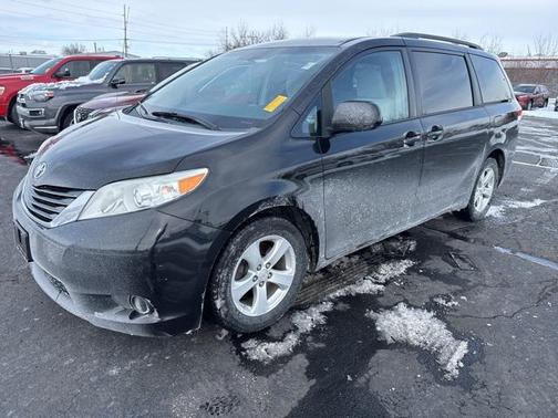 2013 Toyota Sienna LE