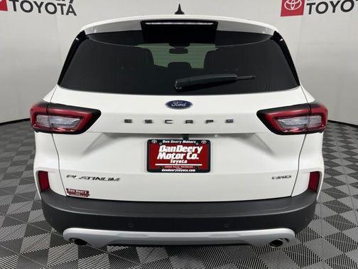 Star White Metallic Tri-Coat 2024 Ford Escape Platinum