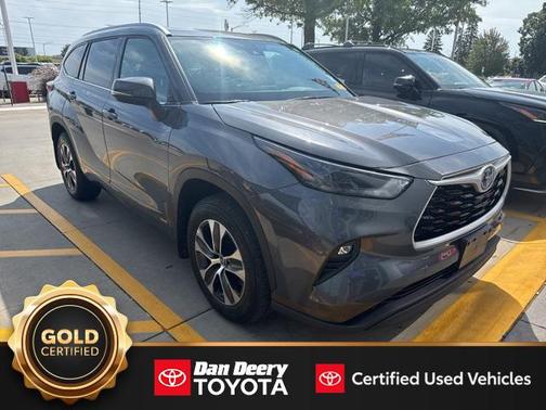 2022 Toyota Highlander Hybrid XLE