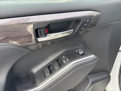 2024 Toyota Highlander Limited