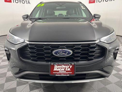Black Metallic 2025 Ford Escape ST-Line