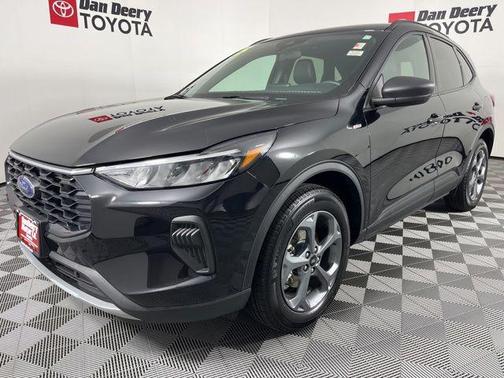 Black Metallic 2025 Ford Escape ST-Line