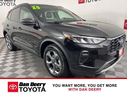 Black Metallic 2025 Ford Escape ST-Line