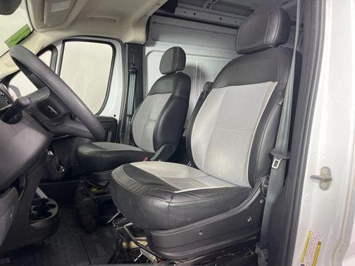 Bright White Clearcoat 2024 RAM ProMaster 2500 Tradesman