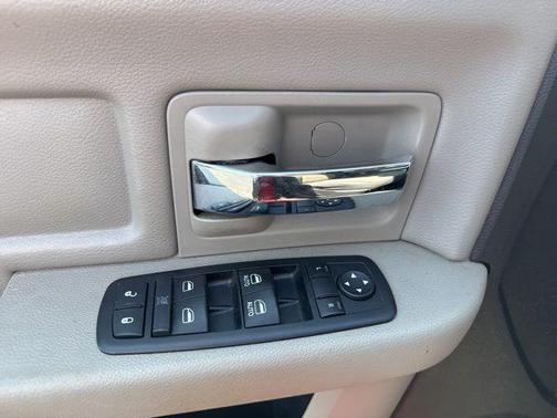 Flame Red Clearcoat 2012 RAM 1500 SLT