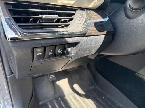 Magnetic Gray Metallic 2013 Toyota Avalon Limited