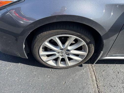 Magnetic Gray Metallic 2013 Toyota Avalon Limited