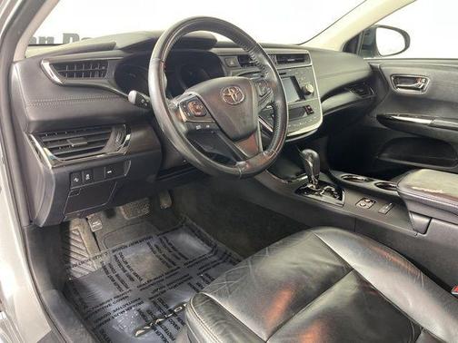 2017 Toyota Avalon XLE