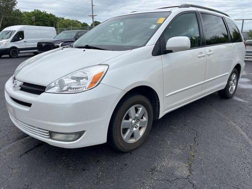 2005 Toyota Sienna XLE