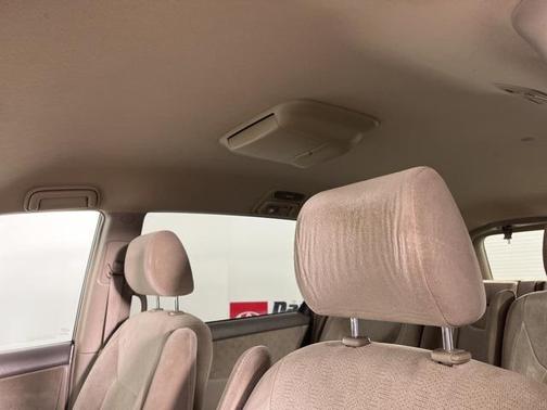 2005 Toyota Sienna XLE