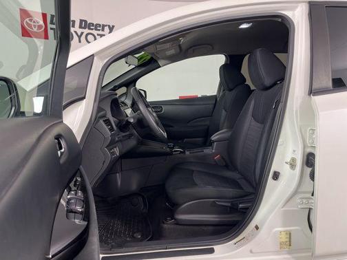 2022 Nissan Leaf SV 40 kWh