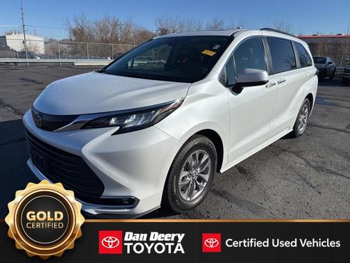 2023 Toyota Sienna XLE