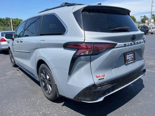Cement 2024 Toyota Sienna XSE 7 Passenger