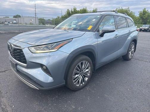 Stone 2020 Toyota Highlander Platinum