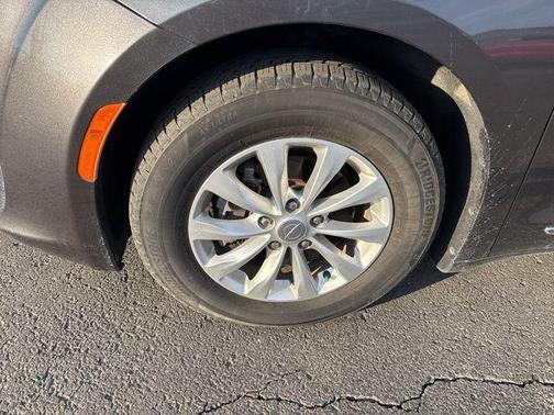 2018 Chrysler Pacifica Touring-L