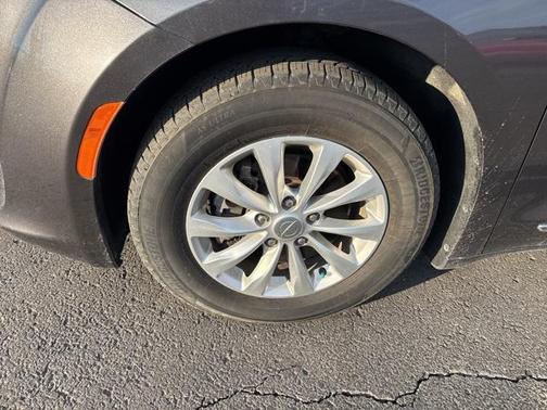 2018 Chrysler Pacifica Touring-L