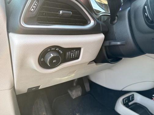 2018 Chrysler Pacifica Touring-L