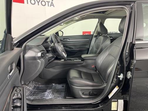 2023 Nissan Altima SR Intelligent AWD