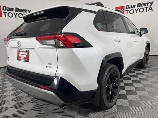 2025 Toyota RAV4 Hybrid SE