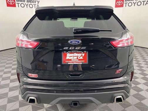 Agate Black Metallic 2024 Ford Edge ST