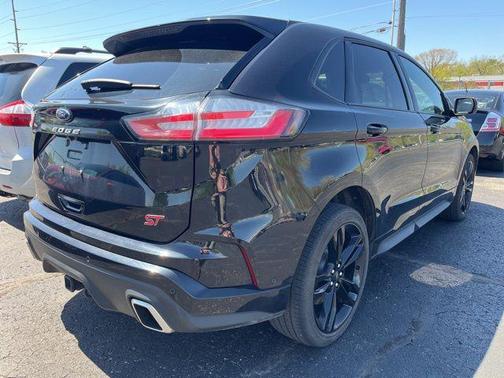 Agate Black Metallic 2024 Ford Edge ST