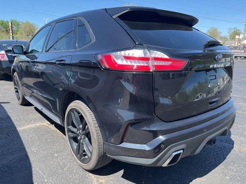 Agate Black Metallic 2024 Ford Edge ST