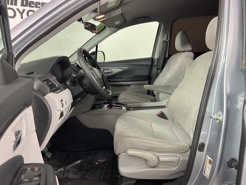 2017 Honda Pilot LX