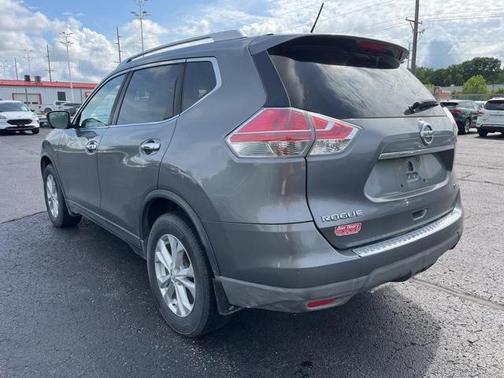 2016 Nissan Rogue SV
