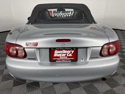 2003 Mazda MX-5 Miata